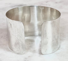 Load image into Gallery viewer, Antique French Karen Lindner Designs Sterling Napkin Ring Cuff Bracelet
